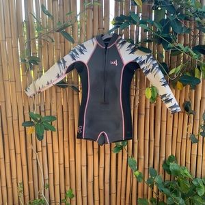 Girls  xcel ocean Ramsey dolphin wet suit